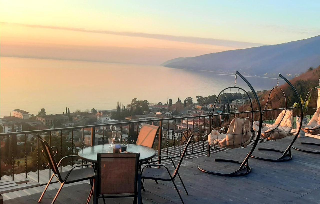 Vysota Hotel Gagra Exterior photo